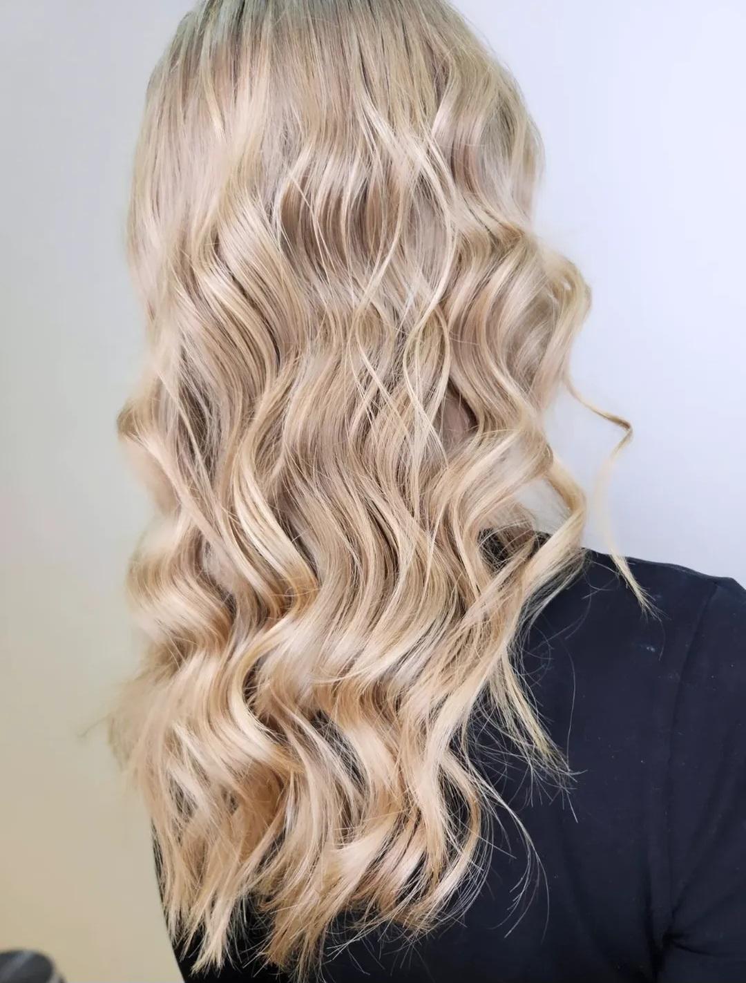 Kardashians Beauty Style #novisad Feniranje i stilizovanje Feniranje na talase - duga kosa