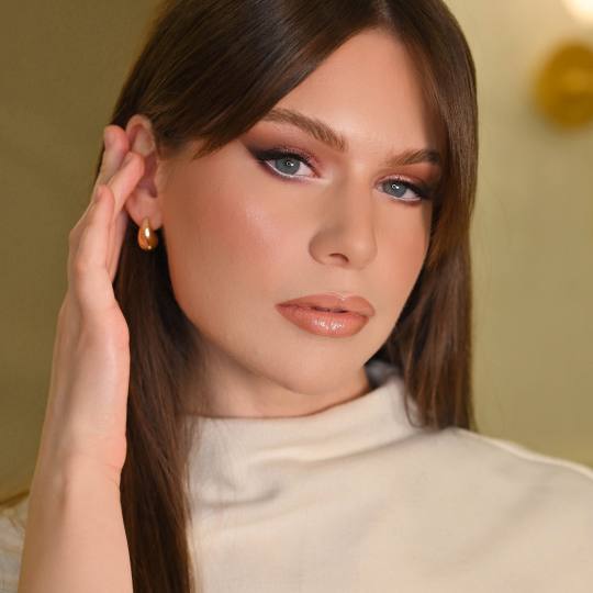 Ivana Vit #beograd Make-up / šminkanje Profesionalno šminkanje - glam šminka Cay eye - prilagoðe