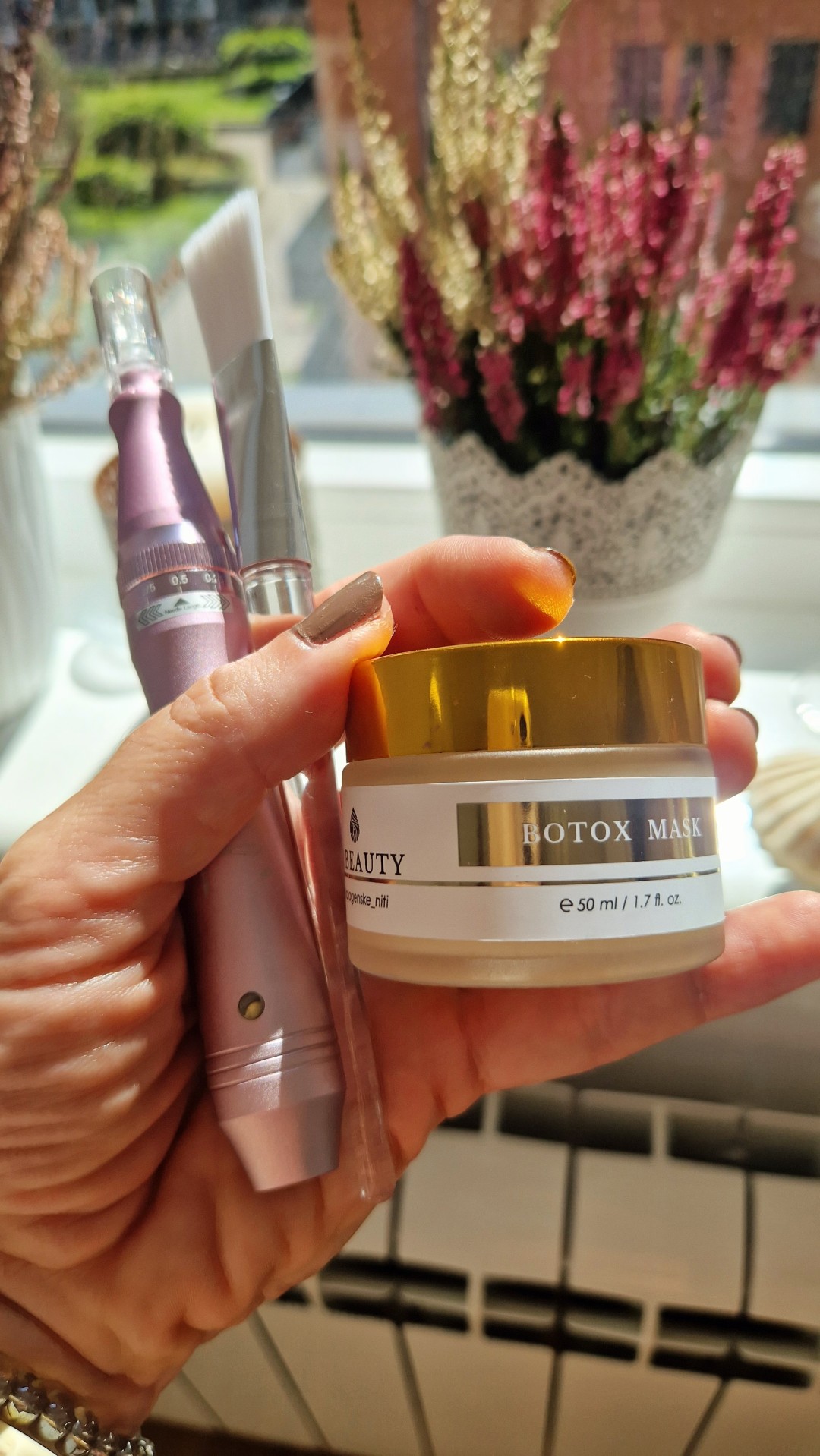 Dermapen microneedling tretman lica - Glow Holistic Studio, Beograd Dermaroler i dermapen Lice Dermaroler i dermapen, Beograd, Novi Beograd blokovi, Belville, Savski kej