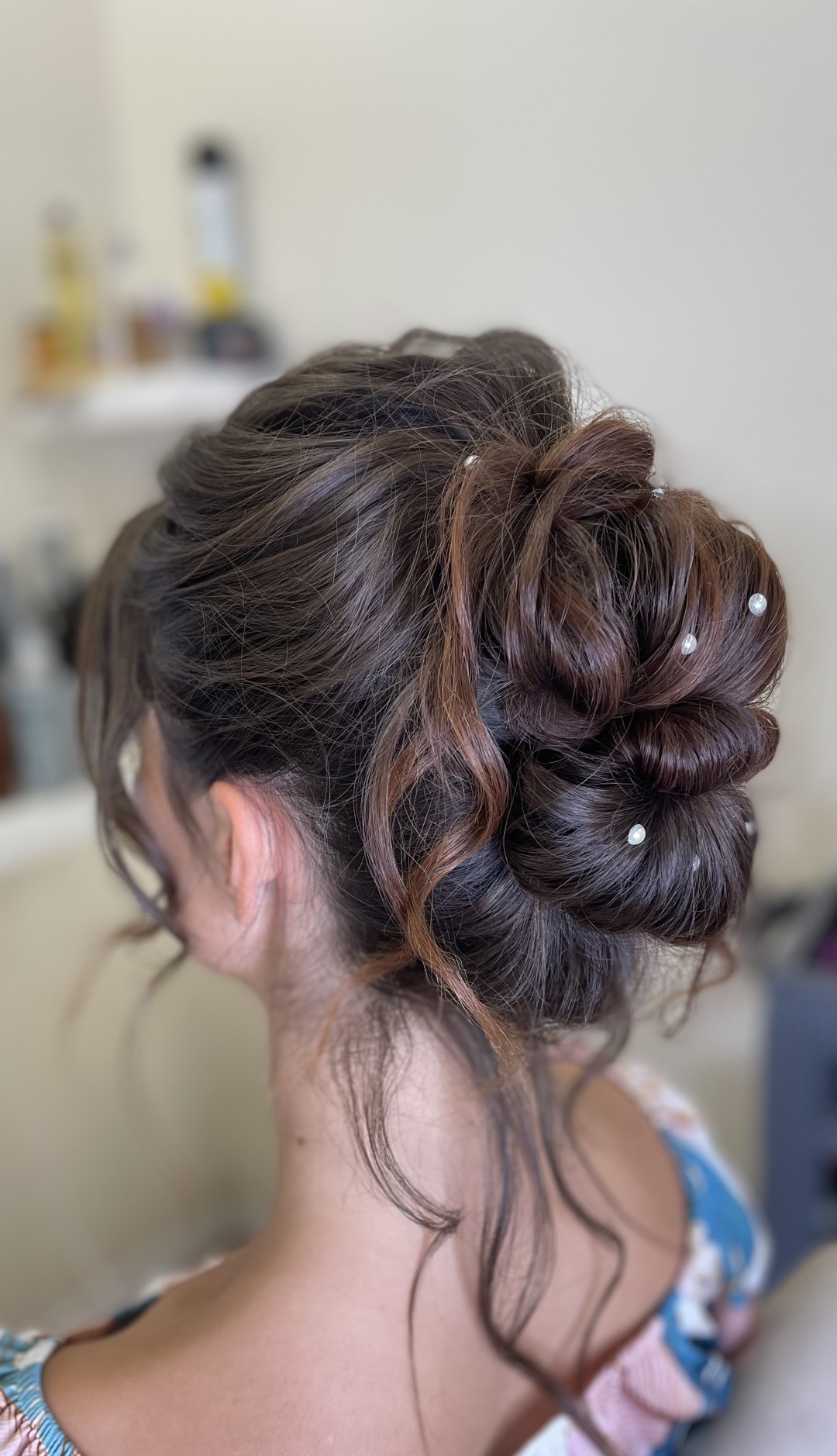 Amelie Hair and Beauty #beograd Svečane i frizure za svadbu Svečana frizura - složena frizura