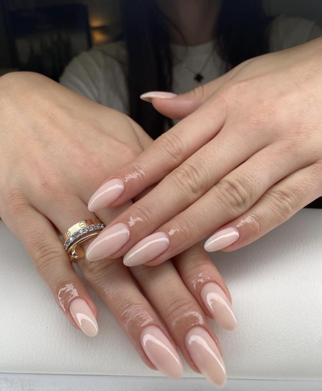Ojačavanje noktiju rubber bazom - ruke - Jessbeauty esthetics room, Beograd Ojačavanje noktiju Nokti Ojačavanje noktiju, Beograd, Medaković, Braće Jerković