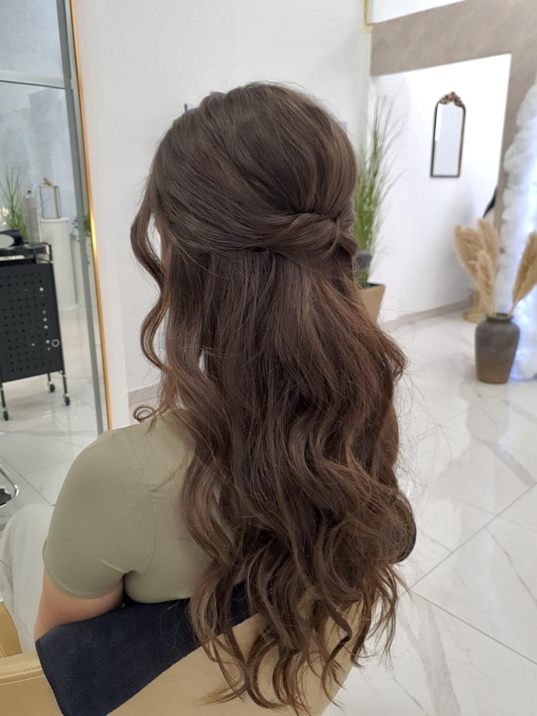 Evels Beauty #nis Svečane i frizure za svadbu Svečana frizura - jednostavna
