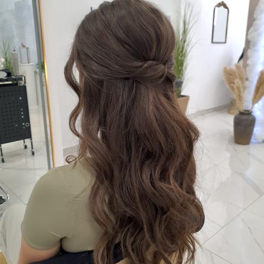 Evels Beauty #nis Svečane i frizure za svadbu Svečana frizura - jednostavna