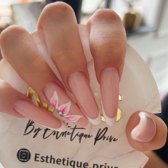 Esthetique Privé usluga