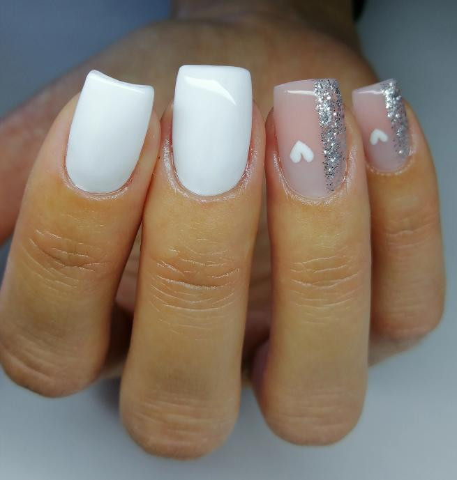 Nail office - TC BIG Rakovica #beograd Nadogradnja noktiju Nadogradnja noktiju tipsama + boja - S dužina