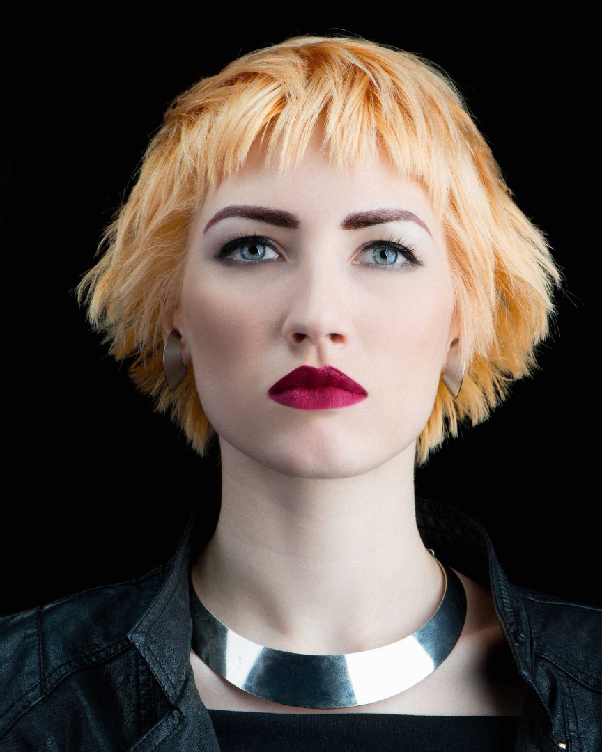 Aleksandar Team #beograd Blajhanje kose Blajhanje + preliv + olaplex zaštita - kratka kosa