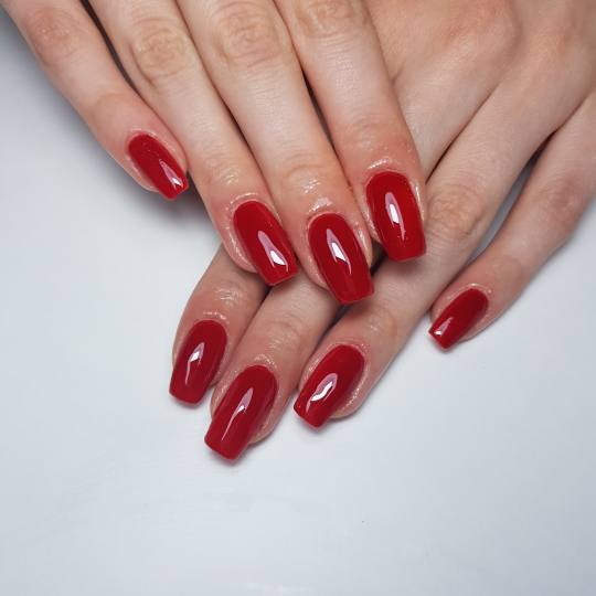 Ena beauty studio #nis Gel lak Trajni lak sa ojacanjem - ruke