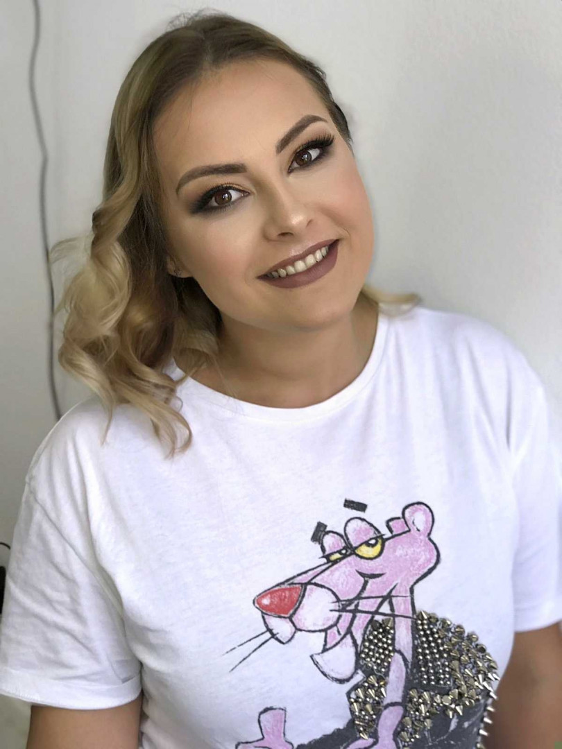 Profesionalno šminkanje + veštačke trepavice - M Studio 0303, Novi Sad Make-up / šminkanje Lice Make-up / šminkanje, Novi Sad, Sajmište, Detelinara, Banatić