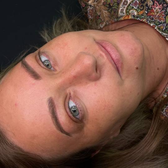 Revive - Skin & ink #beograd Trajna šminka Hairstroke obrve