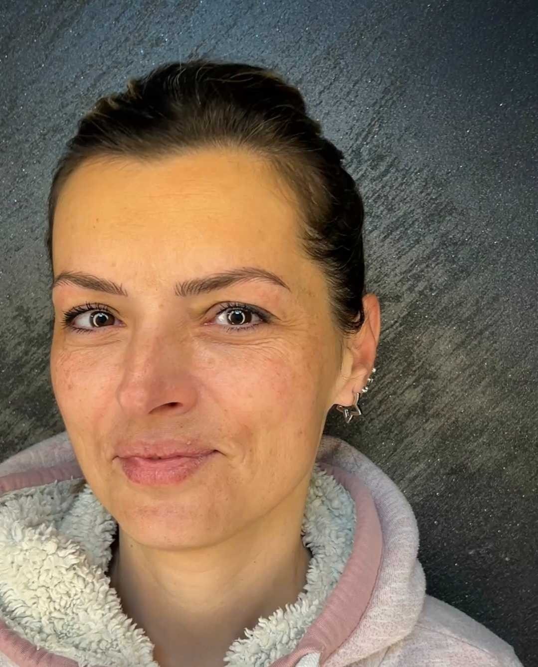 Andre Art #nis Trajna šminka Hairstroke obrve