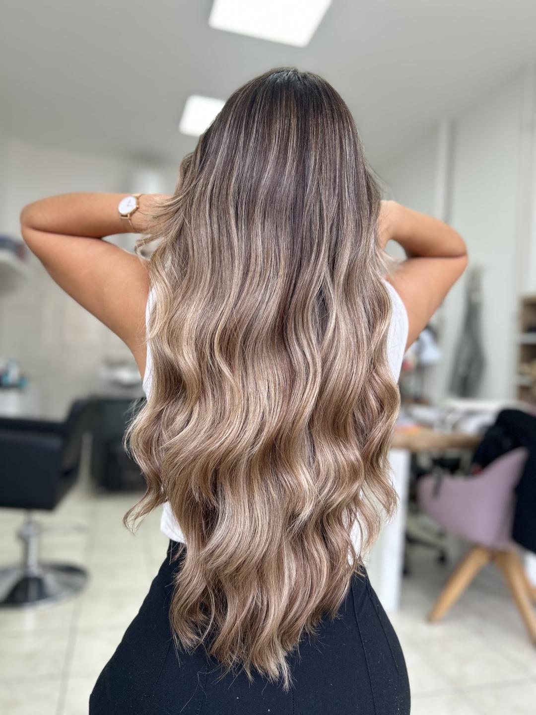 Balayage - extra duga kosa - Kala, Novi Sad Pramenovi Frizerski saloni Pramenovi, Novi Sad, Rotkvarija, Podbara, Salajka