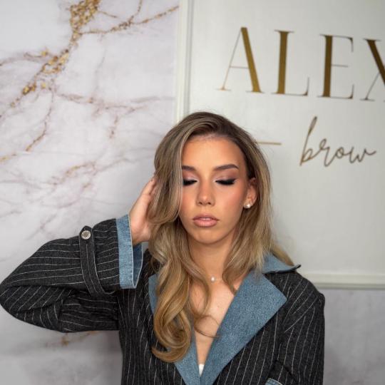 Alexandria Brow&Beauty lounge #beograd Make-up / šminkanje Profesionalno šminkanje Lice