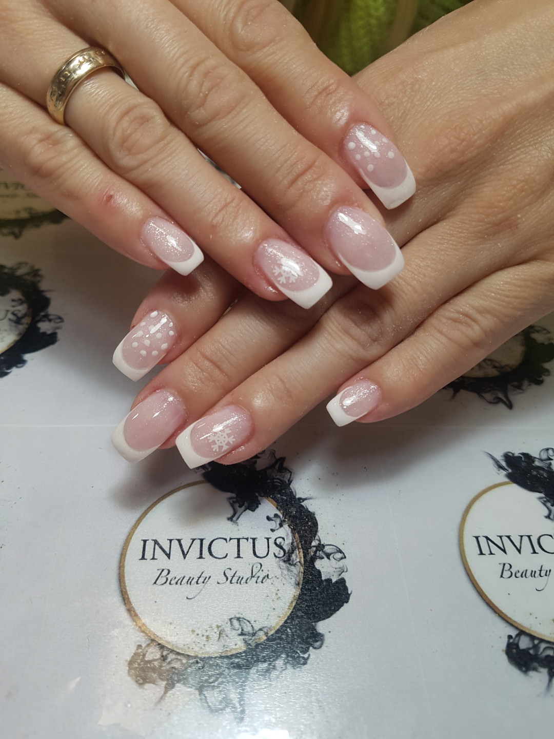 Invictus #beograd Ojačavanje noktiju Ojačavanje prirodnih noktiju gelom - S dužina