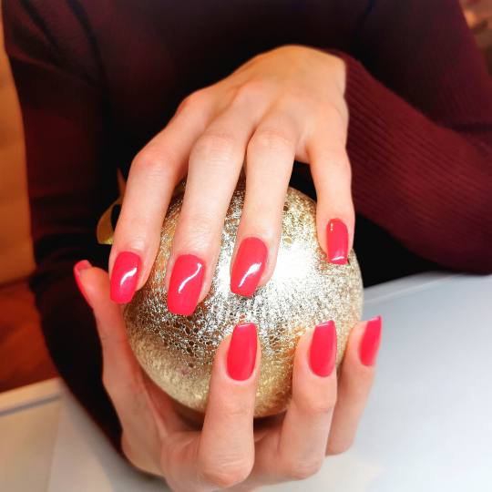 Platinum Beauty Code #beograd Izlivanje noktiju Izlivanje noktiju sa gel lakom Izlivanje noktiju gel