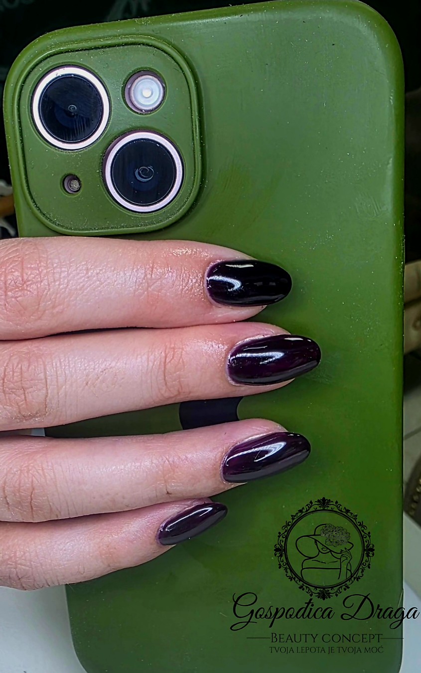 Gospođica Draga #novisad Gel lak CND Shellac / trajni lak - bez turpijanja