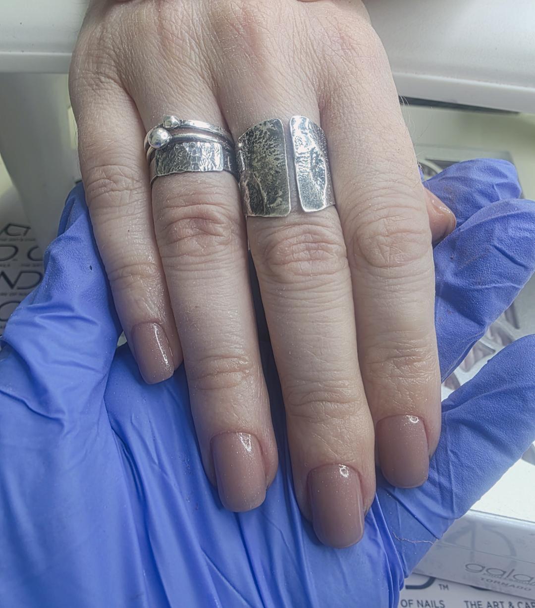 Gospođica Draga #novisad Gel lak Gel lak - ruke