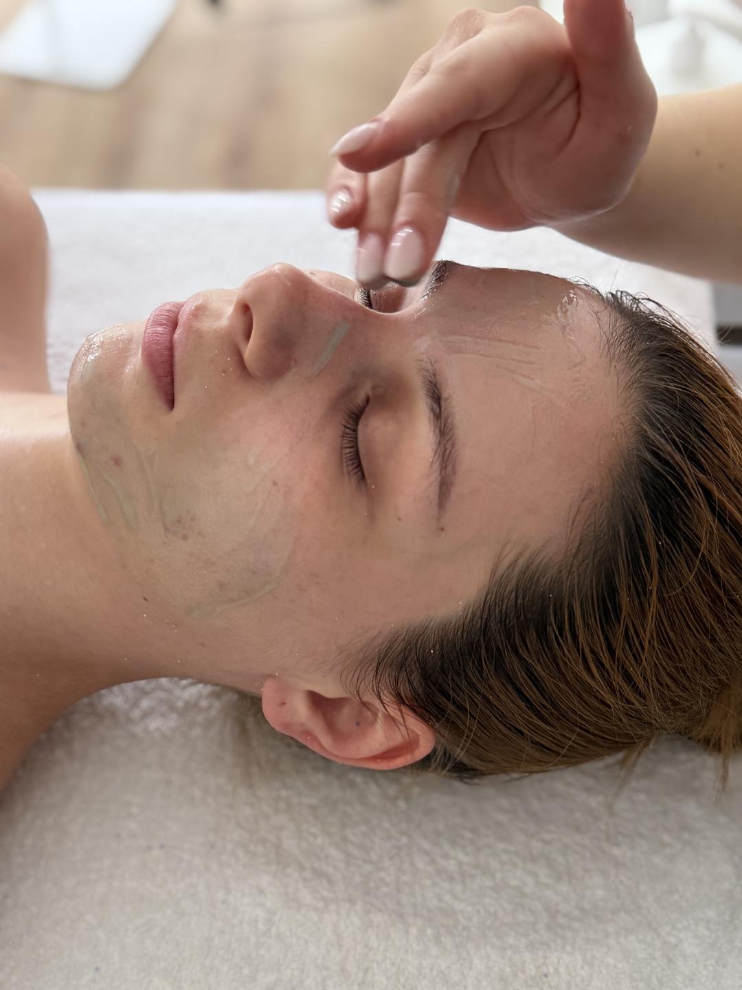 Hydra Summum - manuelni tretman hidratacije - Lola esthetic center, Beograd Tretman lica Lice Tretman lica, Beograd, Novi Beograd blokovi, Belville, Savski kej