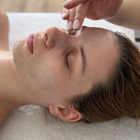 Lola esthetic center #beograd Tretman lica Hydra Summum - manuelni tretman hidratacije