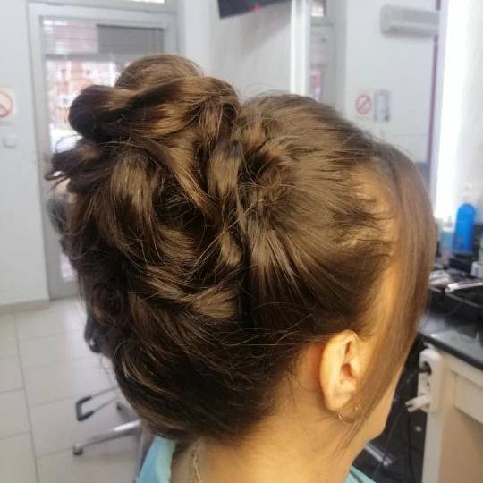 Studio Slavica - Cale #krusevac Svečane i frizure za svadbu Svečana frizura - jednostavna