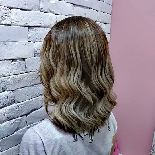 Express Beauty #beograd Feniranje i stilizovanje Feniranje na ravno / talase - extra duga kosa