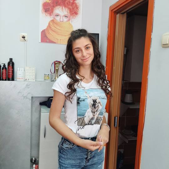 Marija Danković #nis Lokne,talasi.... izbor je Vaš ..?