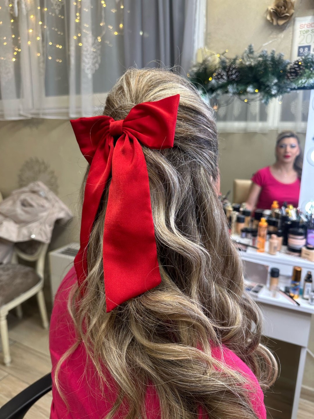 Bibi beauty centar #beograd Make-up / šminkanje Profesionalno šminkanje + veštačke trepavice + svečana frizura
