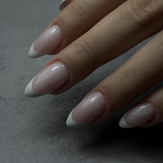 Elle beauty center #novisad Korekcija noktiju Francuski manikir - doplata uz uslugu