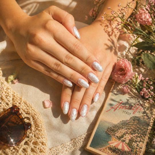 TT beauty atelier #beograd Izlivanje noktiju Izlivanje noktiju gelom - M dužina
