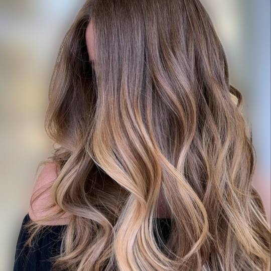 Emaleon #stara-pazova Ombre, sombre, balayage Balayage - duga kosa+šišanje i feniranje