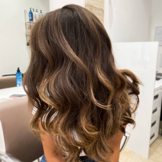 Hair Lab #beograd Feniranje i stilizovanje Talasi figarom