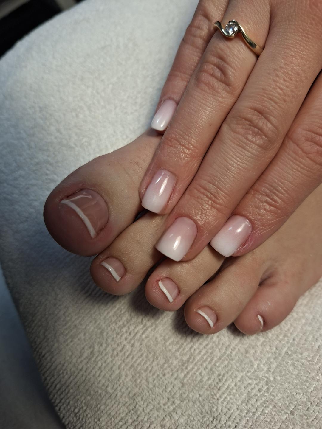 Manikir + ojačavanje noktiju ruber bazom - Gama Cosmetics, Beograd Manikir Nokti Manikir, Beograd, Novi Beograd blokovi, Belville, Savski kej