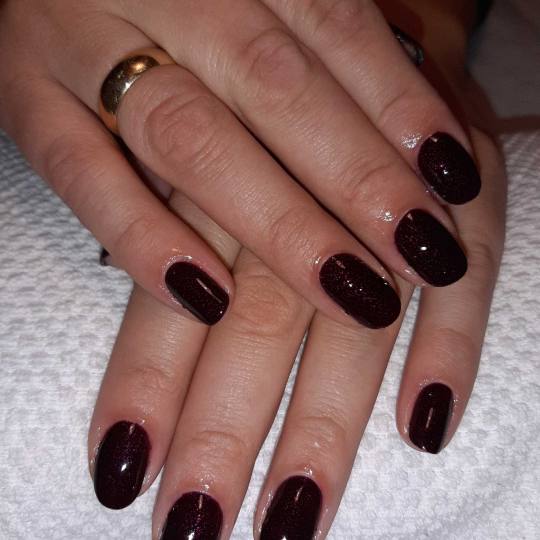 Migun centar relax #beograd Gel lak Ojačavanje prirodnih noktiju - gel lak baza