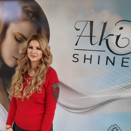 Aki Shine #krusevac Svečane i frizure za svadbu Svečana frizura ?lokne?