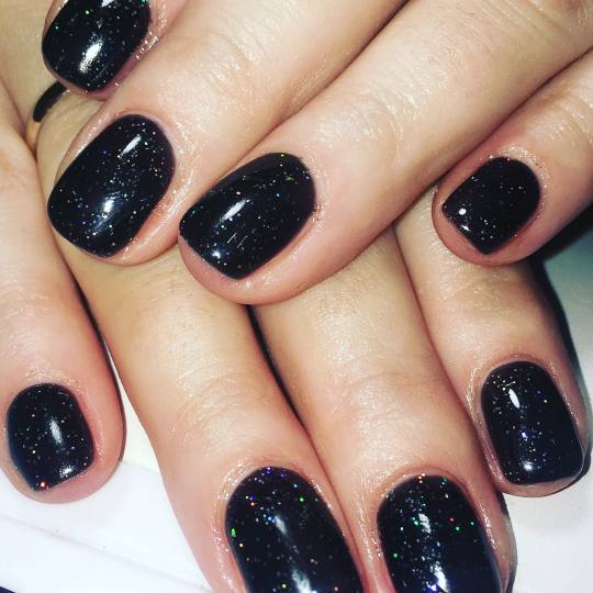 Salon Klinik #beograd Gel lak Ruski manikir + gel lak - S dužina Usluga gel laka uz CND gel lak koj