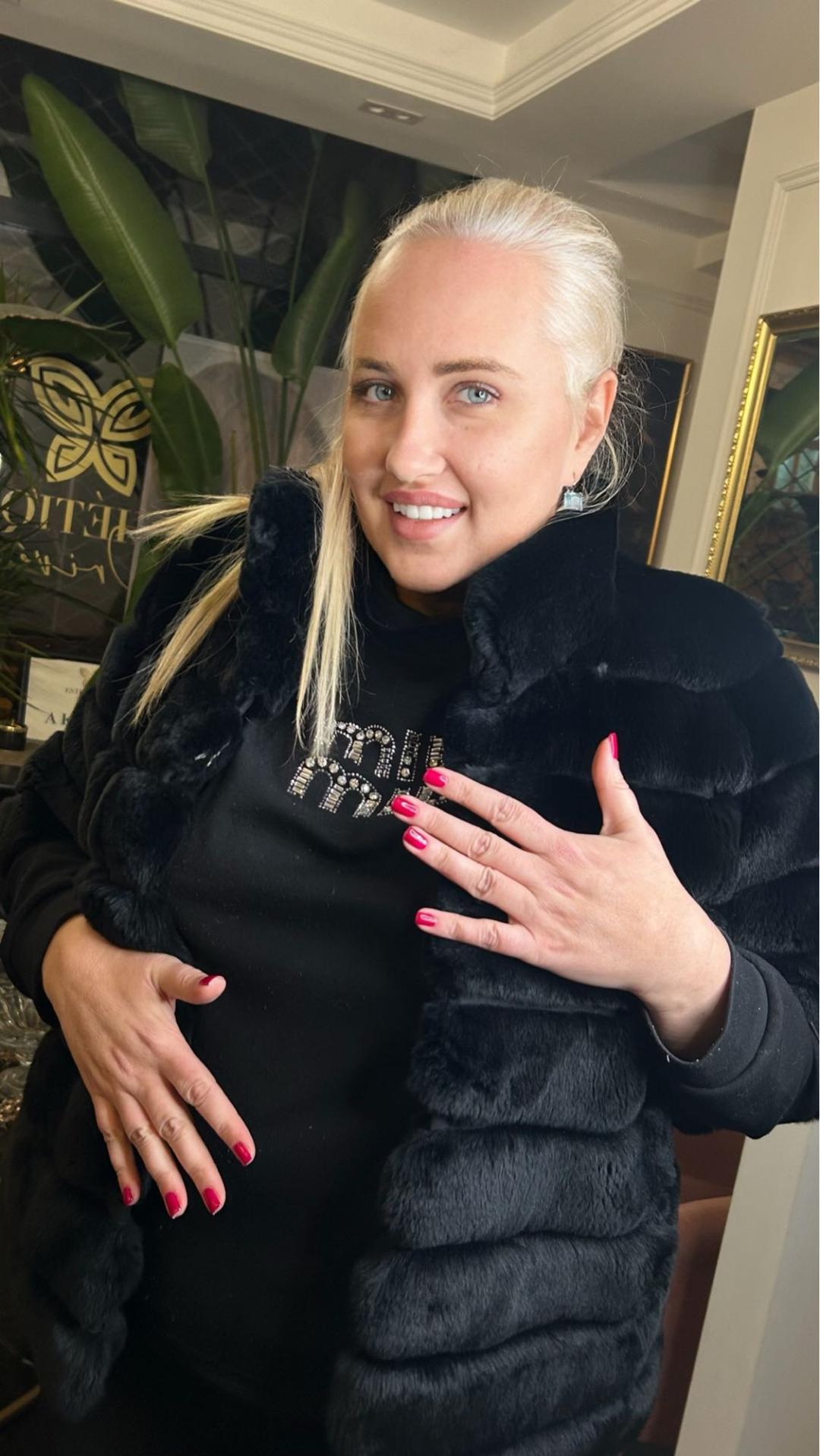 Esthetique Privé #beograd Manikir Manikir + gel lak + Klasičan tretman lica