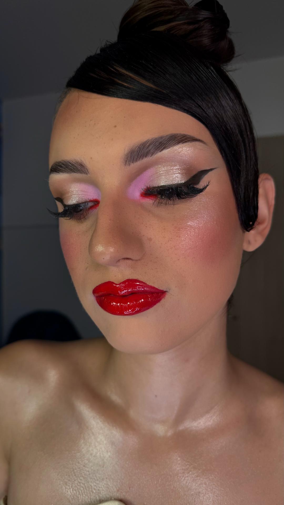 Profesionalno šminkanje + veštačke trepavice - Golden beauty by Mimi, Niš Make-up / šminkanje Lice Make-up / šminkanje, Niš, Pantelej