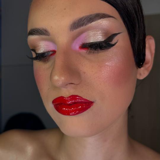 Golden beauty by Mimi #nis Make-up / šminkanje Profesionalno šminkanje + veštačke trepavice ❤�
