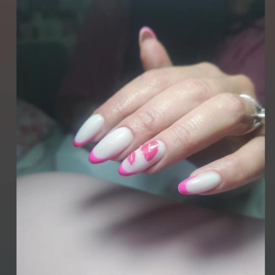 Beauty Team J&S 037 #krusevac Izlivanje noktiju Izlivanje noktiju gelom - M dužina