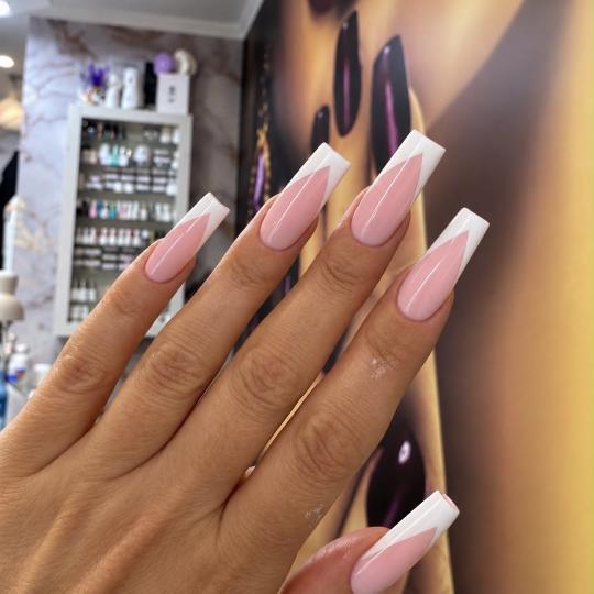 Sneža Nails #beograd Korekcija noktiju Korekcija noktiju salonski rad - XXL dužina Nokti