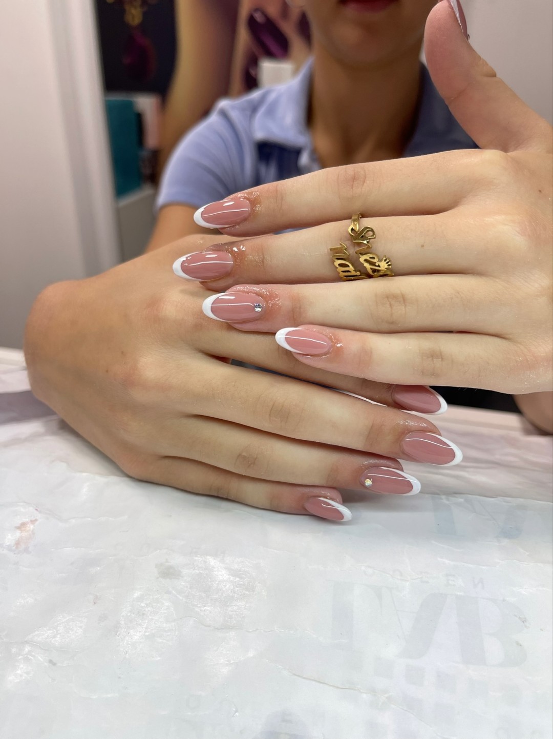 Sneža Nails #beograd Izlivanje noktiju Izlivanje noktiju gelom - M dužina