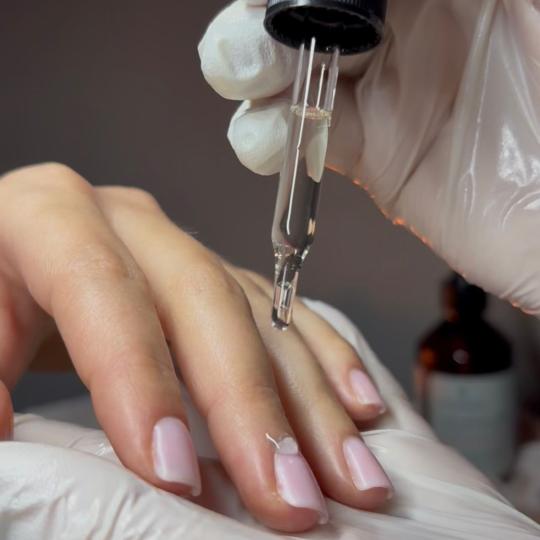 Angels #novisad Manikir Deluxe Manikir Kombinovani manikir, obrada zanoktica i sredjivannje noktiju 