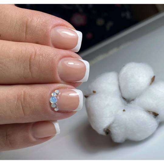 Monami beauty #beograd Ojačavanje noktiju Korekcija ojačavanja noktiju S - dužina