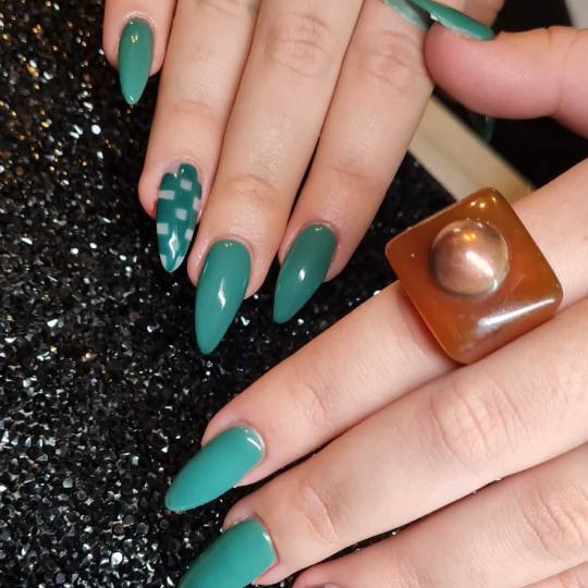 Right Beauty #beograd Ojačavanje noktiju Ojačavanje noktiju gelom dužina 3