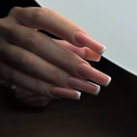 Beauty Corner TP #beograd Izlivanje noktiju Izlivanje noktiju gelom - L dužina Izlivanje