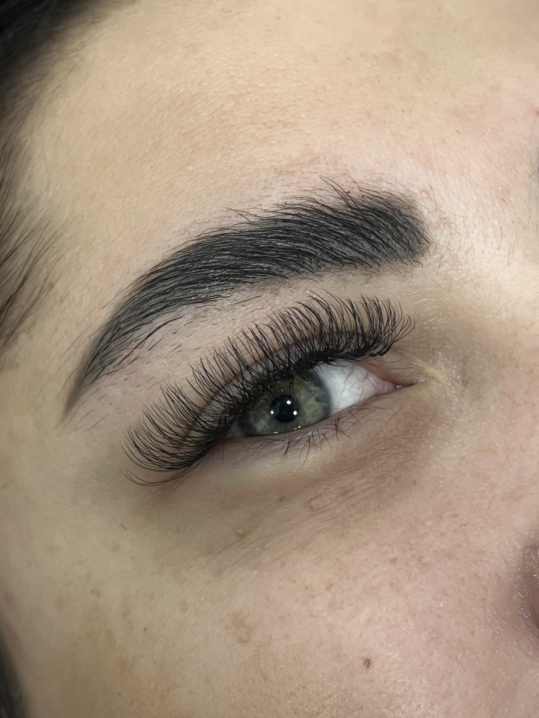 Princess beauty #nis Nadogradnja trepavica Nadogradnja trepavica W volumen