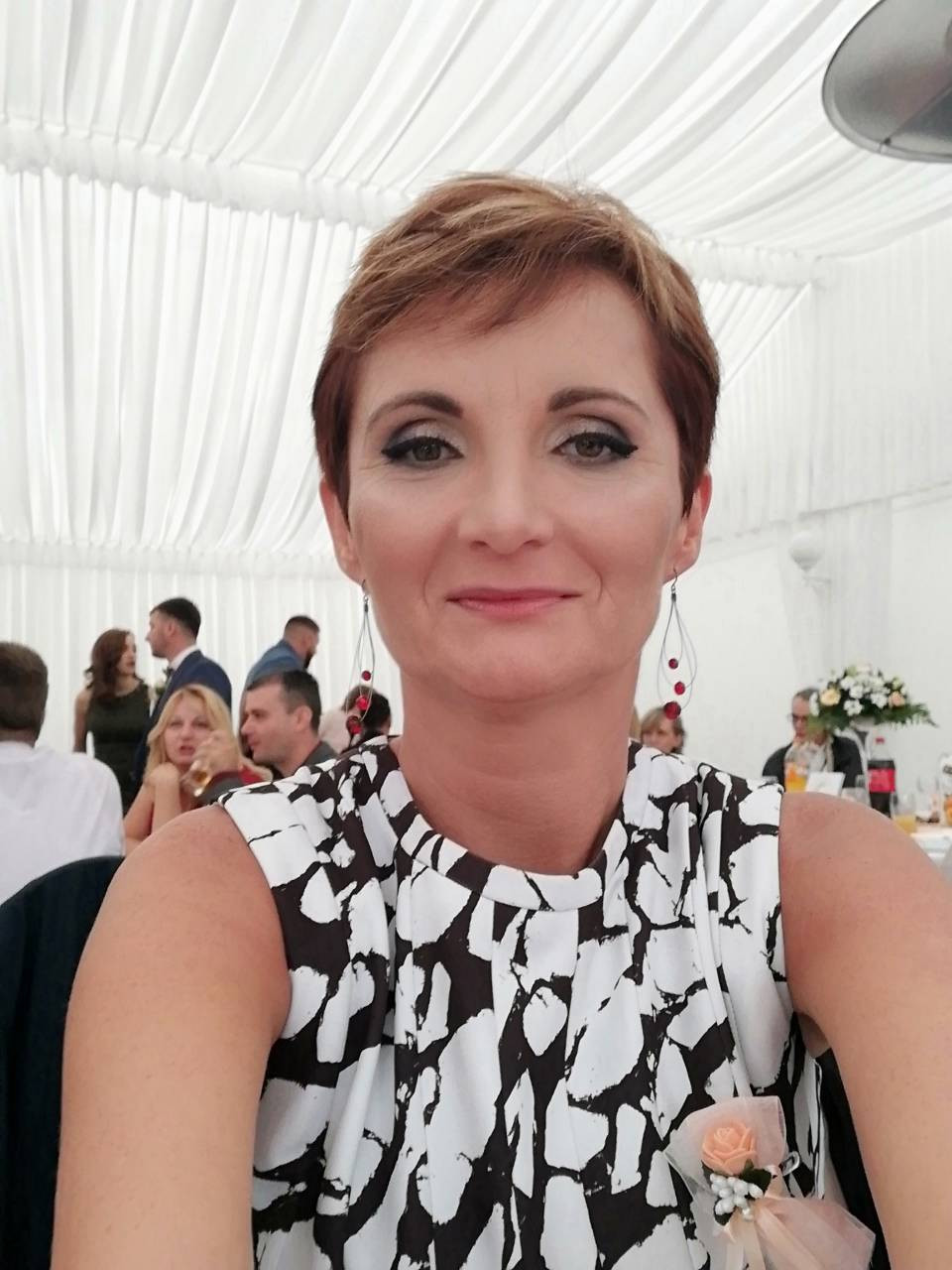 Profesionalno šminkanje - Albina Unisex Studio Lepote, Temerin Make-up / šminkanje Lice Make-up / šminkanje, Temerin, Centar