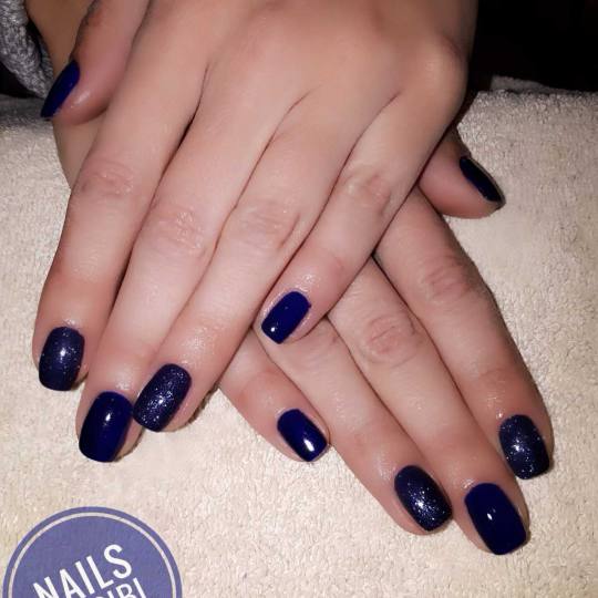 Bibi beauty centar #beograd Manikir Ojačavanje prirodnih noktiju gelom gel nails by BiBi