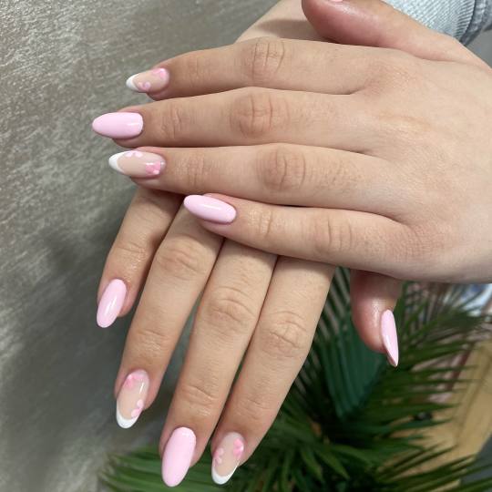 Beauty room Zvezdara #beograd Izlivanje noktiju Izlivanje noktiju gelom - M dužina