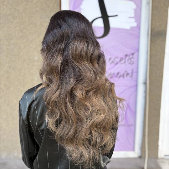 Beauty studio S #novisad Svečane i frizure za svadbu Svečana frizura - duga kosa