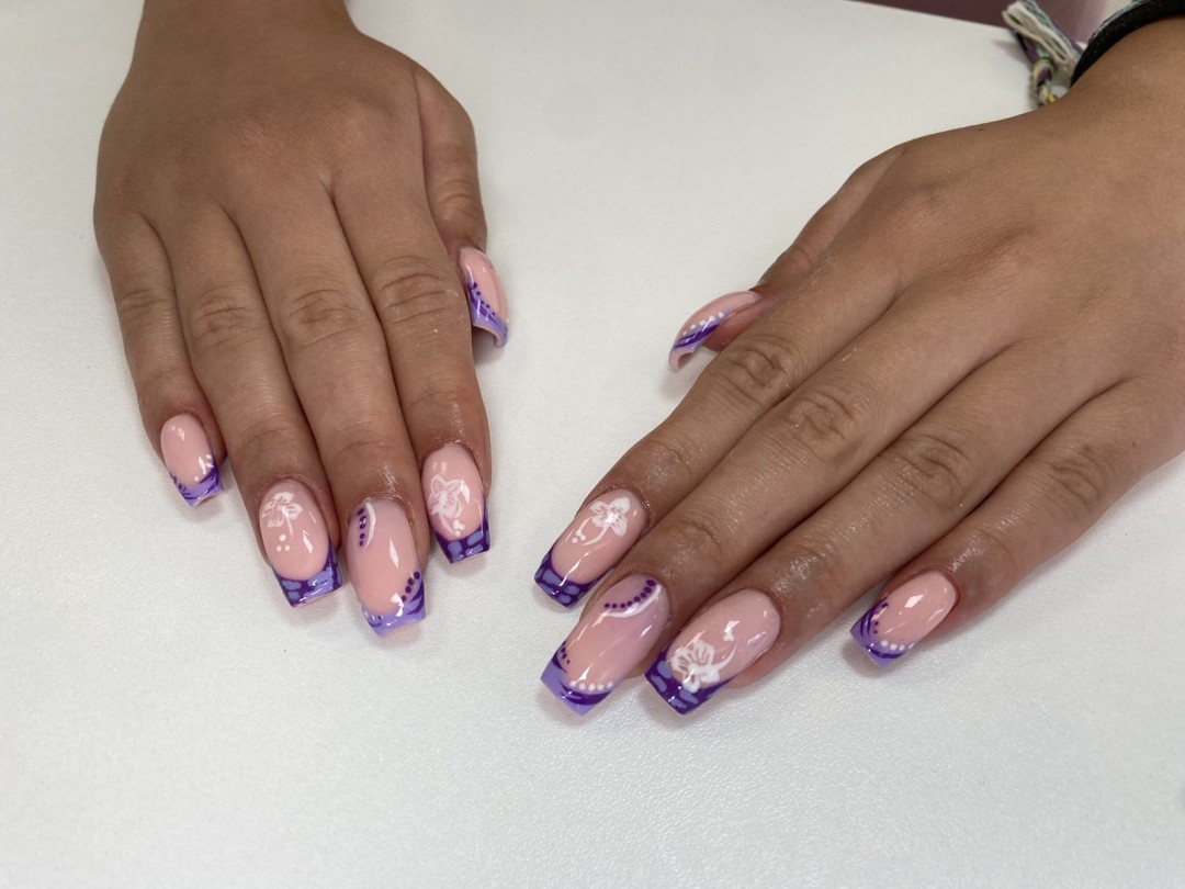 Grkinja Beauty Studio #krusevac Izlivanje noktiju Izlivanje noktiju gelom - dugi nokti